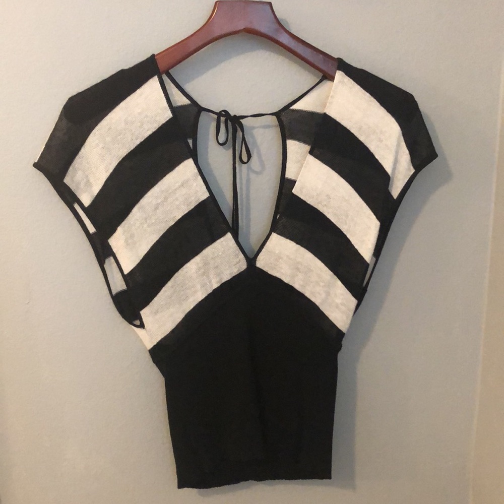 Beautiful Black & White Blouse